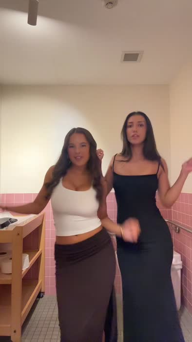 Ella Midgley Nude New Zealander - Ellamidgley Porn Videos